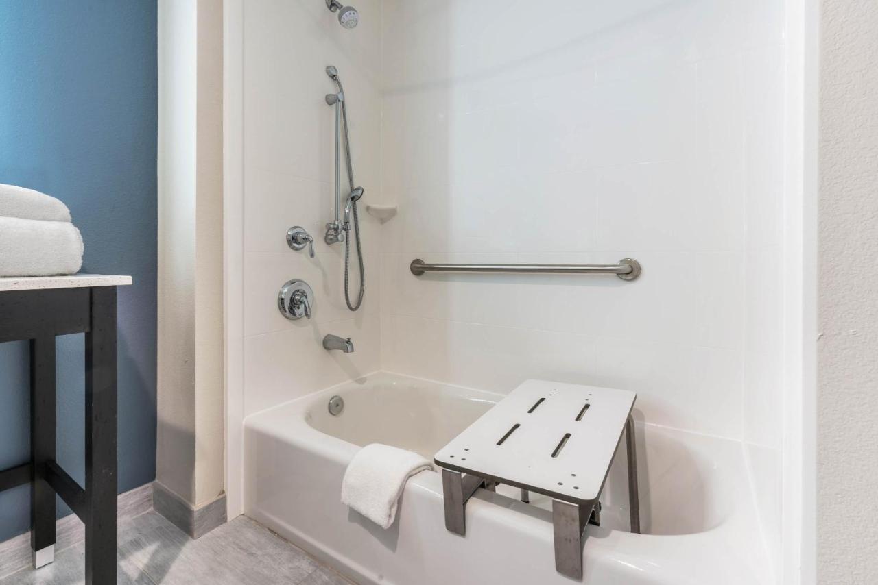 La Quinta Inn And Suites By Wyndham Houston Spring South Экстерьер фото