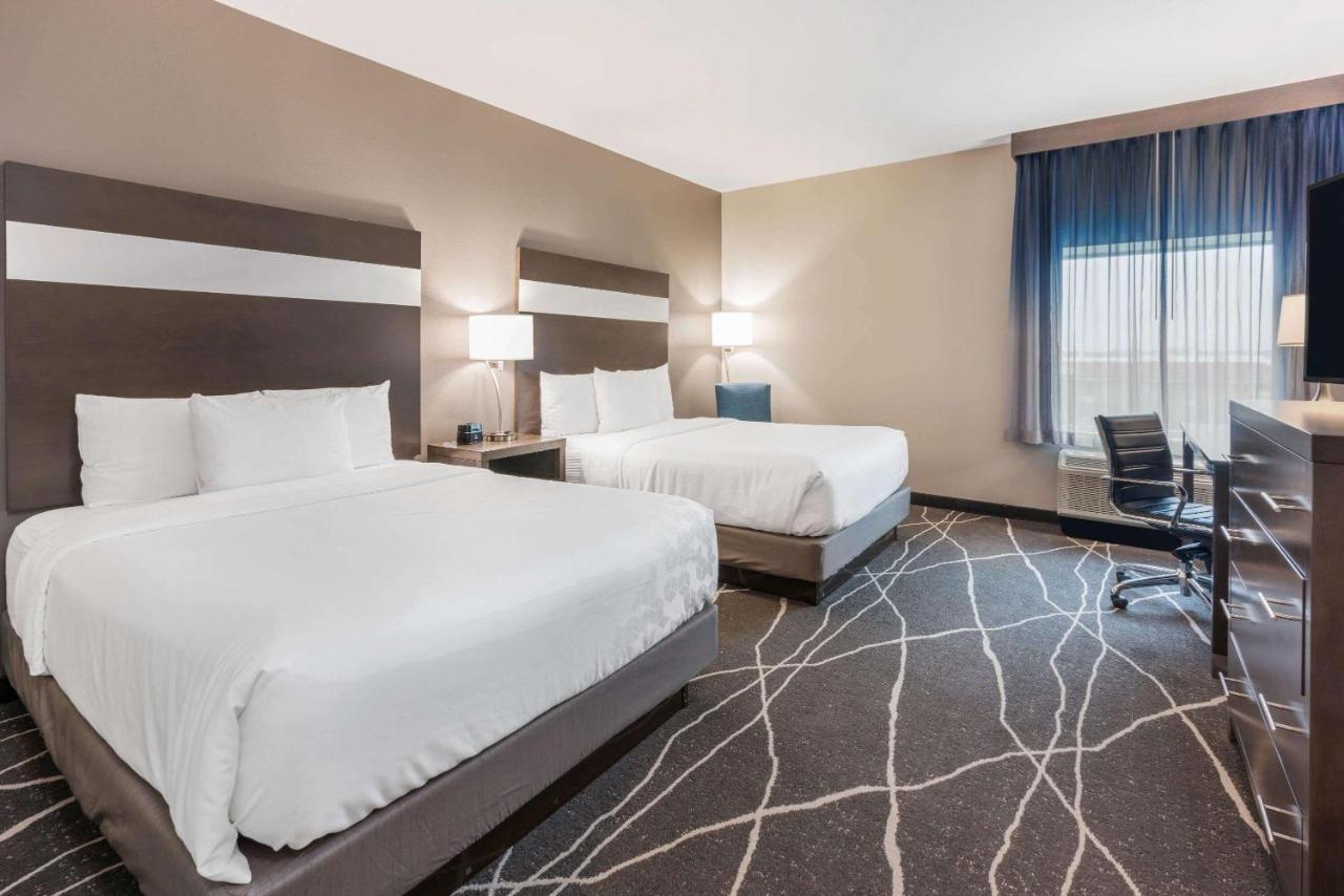 La Quinta Inn And Suites By Wyndham Houston Spring South Экстерьер фото